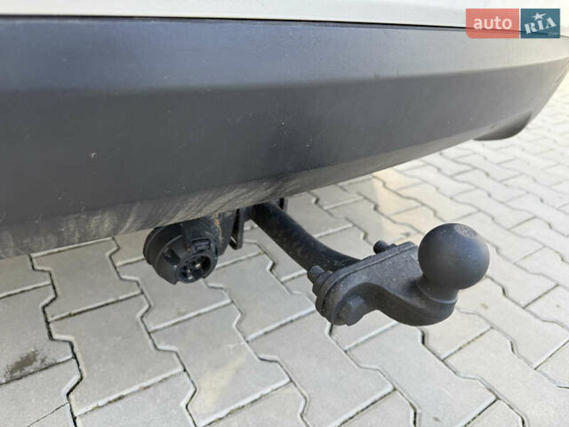 Серый Хендай их35, объемом двигателя 2 л и пробегом 260 тыс. км за 9800 $, фото 29 на Automoto.ua