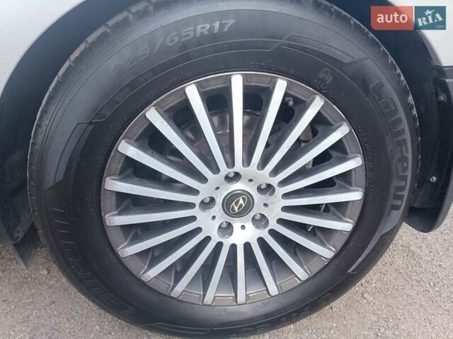 Серый Хендай их35, объемом двигателя 2 л и пробегом 249 тыс. км за 11200 $, фото 12 на Automoto.ua