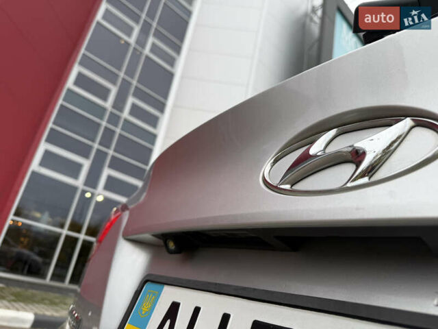 Серый Хендай их35, объемом двигателя 2 л и пробегом 175 тыс. км за 7350 $, фото 19 на Automoto.ua