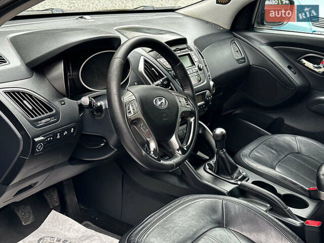 Хендай их35 2010 в Виннице на Automoto.ua Серый Хендай их35, объемом двигателя 2 л и пробегом 261 тыс. км за 9999 $, фото 9 на Automoto.ua