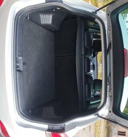 Хендай их35 2010 в Ровно на Automoto.ua Серый Хендай их35, объемом двигателя 1.69 л и пробегом 220 тыс. км за 10300 $, фото 17 на Automoto.ua