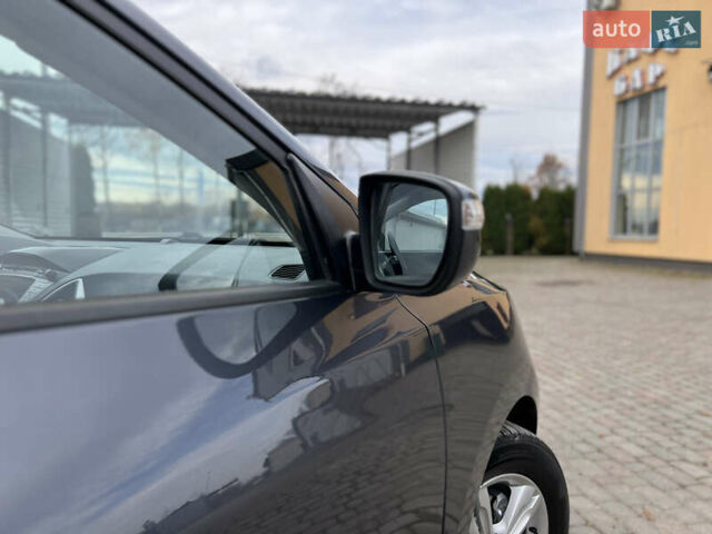 Серый Хендай их35, объемом двигателя 2 л и пробегом 262 тыс. км за 12150 $, фото 36 на Automoto.ua