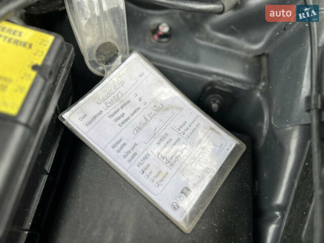 Серый Хендай их35, объемом двигателя 2 л и пробегом 262 тыс. км за 12150 $, фото 90 на Automoto.ua