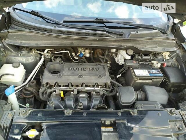 Сірий Хендай іх35, об'ємом двигуна 2 л та пробігом 115 тис. км за 13300 $, фото 47 на Automoto.ua