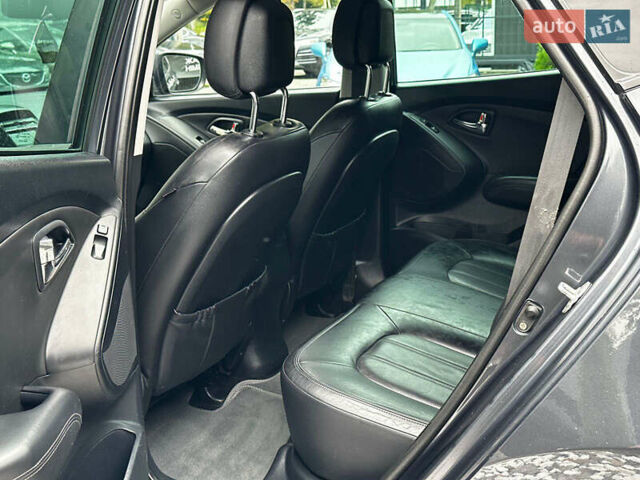 Хендай их35 2010 в Виннице на Automoto.ua Серый Хендай их35, объемом двигателя 2 л и пробегом 261 тыс. км за 9999 $, фото 8 на Automoto.ua