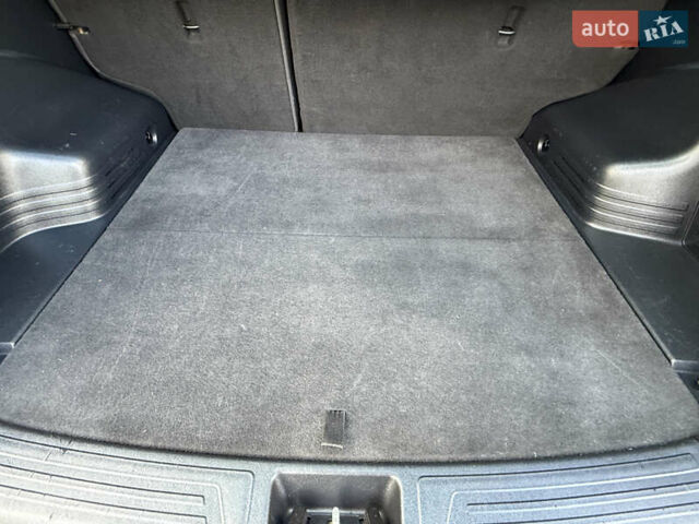 Серый Хендай их35, объемом двигателя 2 л и пробегом 260 тыс. км за 9300 $, фото 16 на Automoto.ua