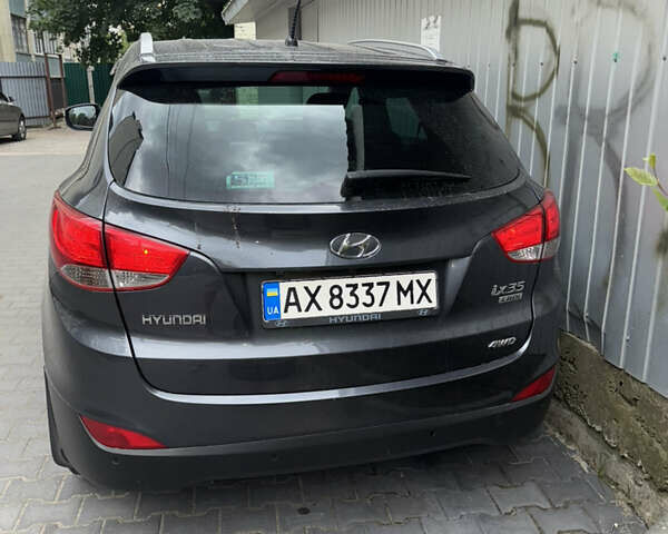 Серый Хендай их35, объемом двигателя 2 л и пробегом 260 тыс. км за 11600 $, фото 30 на Automoto.ua