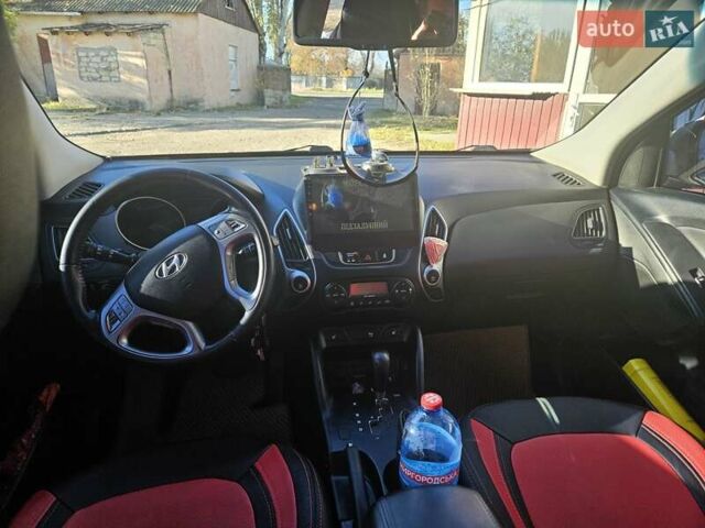 Хендай их35 2010 в Очакове на Automoto.ua Серый Хендай их35, объемом двигателя 2 л и пробегом 170 тыс. км за 11300 $, фото 5 на Automoto.ua