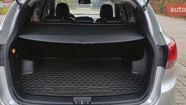 Серый Хендай их35, объемом двигателя 2 л и пробегом 151 тыс. км за 11450 $, фото 55 на Automoto.ua