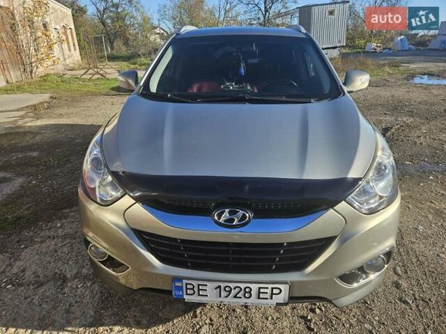 Хендай их35 2010 в Очакове на Automoto.ua Серый Хендай их35, объемом двигателя 2 л и пробегом 170 тыс. км за 11300 $, фото 7 на Automoto.ua