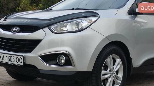 Серый Хендай их35, объемом двигателя 2 л и пробегом 151 тыс. км за 11450 $, фото 25 на Automoto.ua