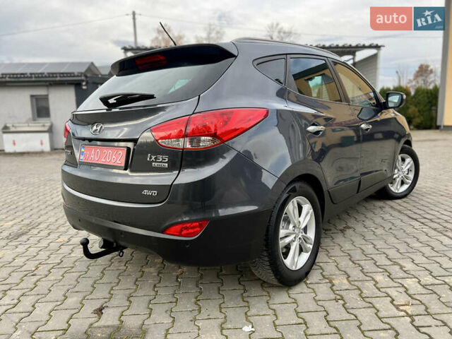 Серый Хендай их35, объемом двигателя 2 л и пробегом 262 тыс. км за 12150 $, фото 30 на Automoto.ua