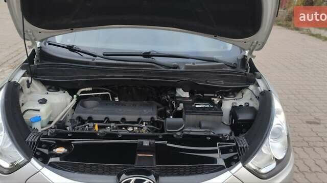 Серый Хендай их35, объемом двигателя 2 л и пробегом 151 тыс. км за 11450 $, фото 52 на Automoto.ua