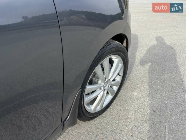 Серый Хендай их35, объемом двигателя 2 л и пробегом 200 тыс. км за 12900 $, фото 44 на Automoto.ua