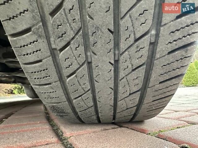 Серый Хендай их35, объемом двигателя 2 л и пробегом 107 тыс. км за 15900 $, фото 60 на Automoto.ua