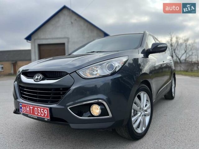 Серый Хендай их35, объемом двигателя 2 л и пробегом 200 тыс. км за 12900 $, фото 17 на Automoto.ua