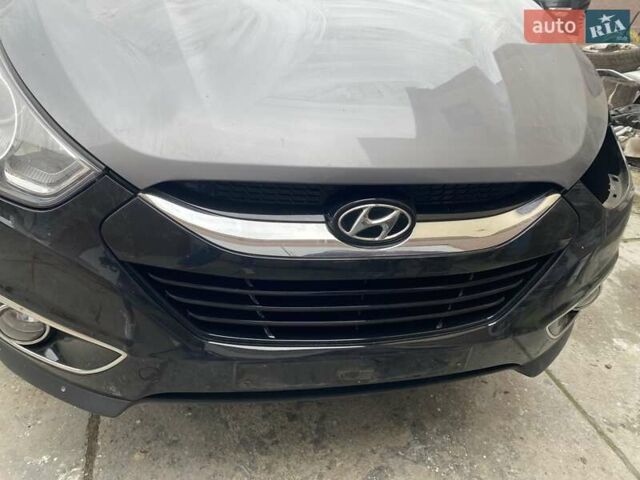 Серый Хендай их35, объемом двигателя 2 л и пробегом 90 тыс. км за 8000 $, фото 9 на Automoto.ua
