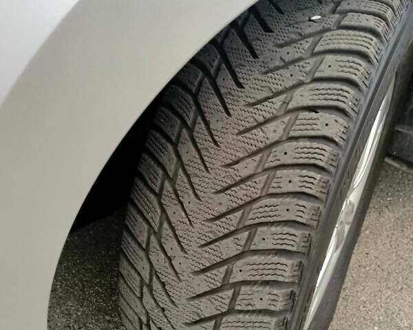 Серый Хендай их35, объемом двигателя 2 л и пробегом 230 тыс. км за 11500 $, фото 37 на Automoto.ua