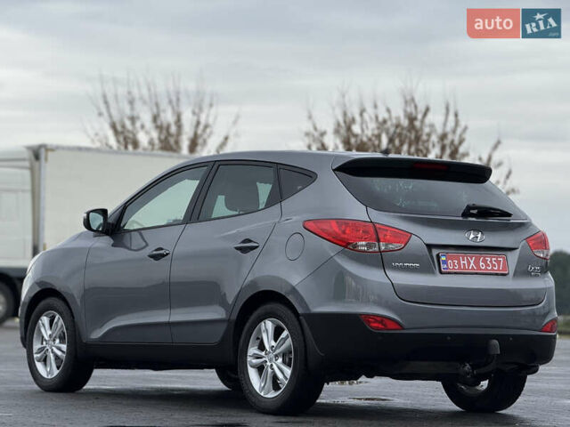 Сірий Хендай іх35, об'ємом двигуна 1.7 л та пробігом 235 тис. км за 11499 $, фото 4 на Automoto.ua
