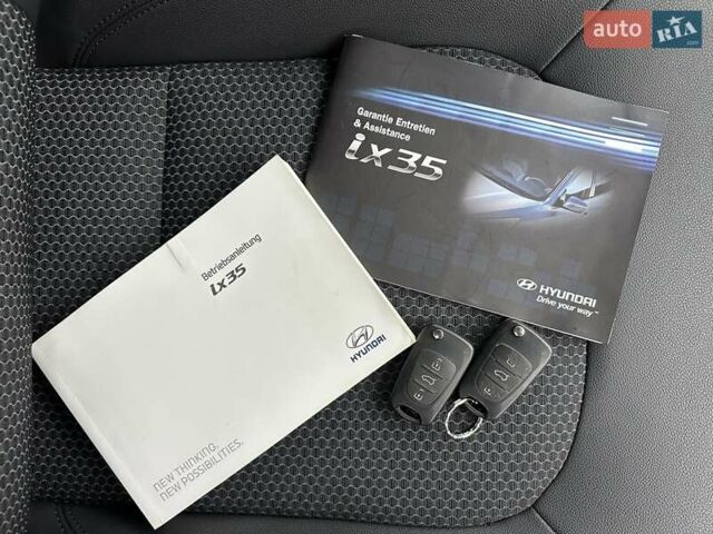 Серый Хендай их35, объемом двигателя 2 л и пробегом 107 тыс. км за 15900 $, фото 68 на Automoto.ua
