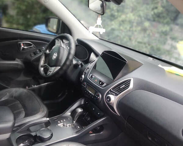 Хендай их35 2011 в Киеве на Automoto.ua Серый Хендай их35, объемом двигателя 2 л и пробегом 227 тыс. км за 12500 $, фото 4 на Automoto.ua