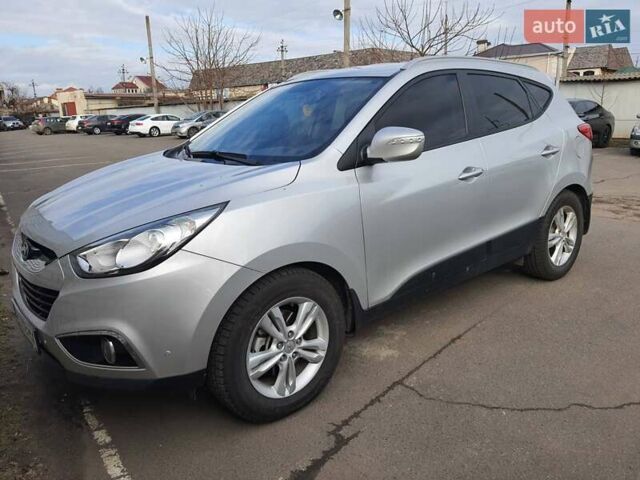 Хендай их35 2011 в Одессе на Automoto.ua Серый Хендай их35, объемом двигателя 2 л и пробегом 130 тыс. км за 12000 $, фото 15 на Automoto.ua