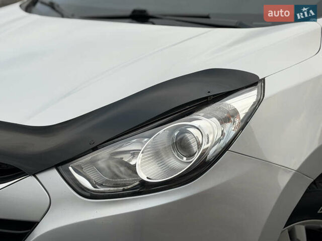 Сірий Хендай іх35, об'ємом двигуна 2 л та пробігом 132 тис. км за 11999 $, фото 3 на Automoto.ua