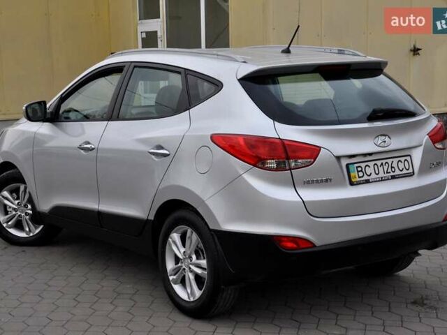 Серый Хендай их35, объемом двигателя 2 л и пробегом 267 тыс. км за 8999 $, фото 40 на Automoto.ua