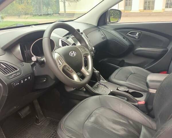 Серый Хендай их35, объемом двигателя 2 л и пробегом 230 тыс. км за 11500 $, фото 28 на Automoto.ua