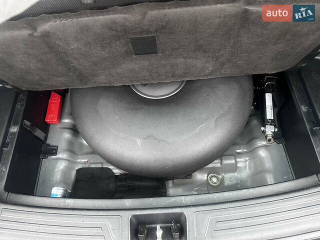 Серый Хендай их35, объемом двигателя 2 л и пробегом 170 тыс. км за 11700 $, фото 49 на Automoto.ua