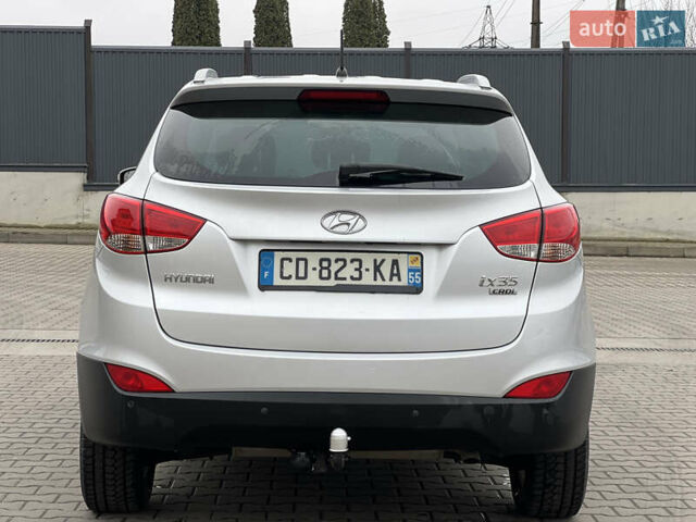 Серый Хендай их35, объемом двигателя 2 л и пробегом 240 тыс. км за 11500 $, фото 24 на Automoto.ua