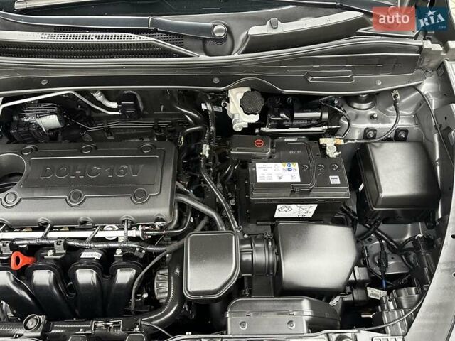 Серый Хендай их35, объемом двигателя 2 л и пробегом 107 тыс. км за 15900 $, фото 55 на Automoto.ua