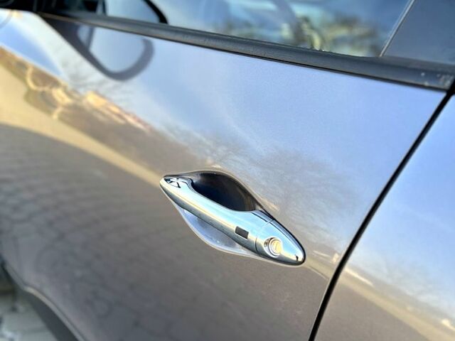 Сірий Хендай іх35, об'ємом двигуна 2.4 л та пробігом 220 тис. км за 11950 $, фото 6 на Automoto.ua