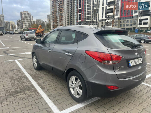 Хендай их35 2011 в Киеве на Automoto.ua Серый Хендай их35, объемом двигателя 1.69 л и пробегом 200 тыс. км за 11100 $, фото 1 на Automoto.ua