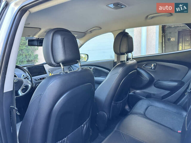 Сірий Хендай іх35, об'ємом двигуна 2 л та пробігом 194 тис. км за 11490 $, фото 7 на Automoto.ua