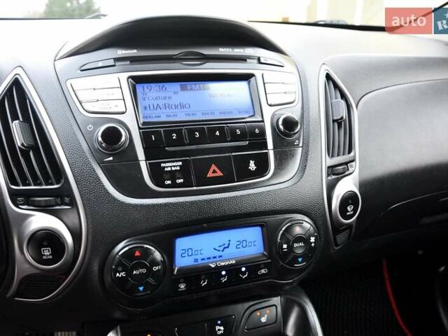 Серый Хендай их35, объемом двигателя 2 л и пробегом 267 тыс. км за 8999 $, фото 31 на Automoto.ua