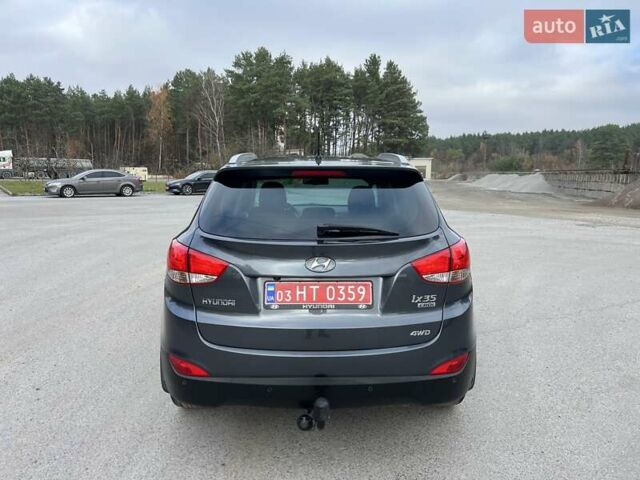 Серый Хендай их35, объемом двигателя 2 л и пробегом 200 тыс. км за 12900 $, фото 7 на Automoto.ua