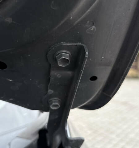 Серый Хендай их35, объемом двигателя 2 л и пробегом 245 тыс. км за 13500 $, фото 46 на Automoto.ua