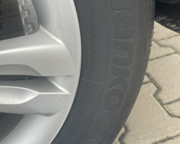 Хендай их35 2011 в Киеве на Automoto.ua Серый Хендай их35, объемом двигателя 1.69 л и пробегом 200 тыс. км за 11100 $, фото 14 на Automoto.ua