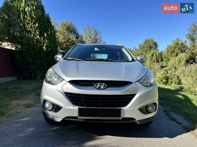 Сірий Хендай іх35, об'ємом двигуна 2 л та пробігом 194 тис. км за 11490 $, фото 1 на Automoto.ua