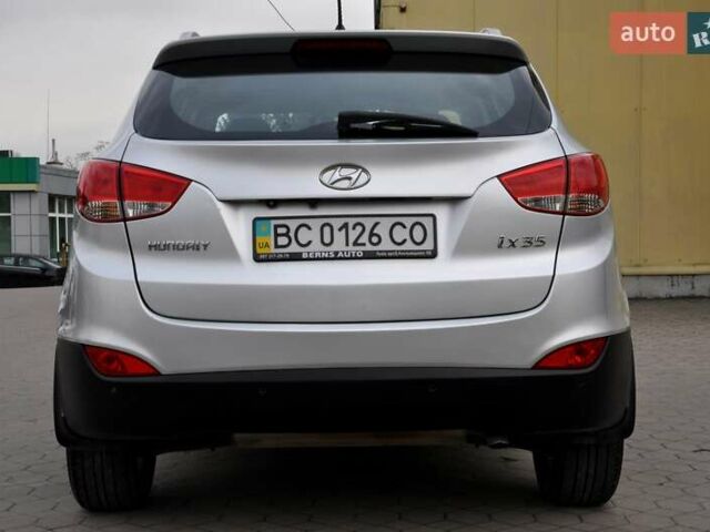 Серый Хендай их35, объемом двигателя 2 л и пробегом 267 тыс. км за 8999 $, фото 11 на Automoto.ua