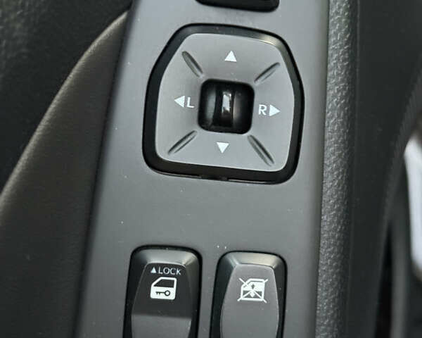 Сірий Хендай іх35, об'ємом двигуна 2 л та пробігом 262 тис. км за 13400 $, фото 23 на Automoto.ua