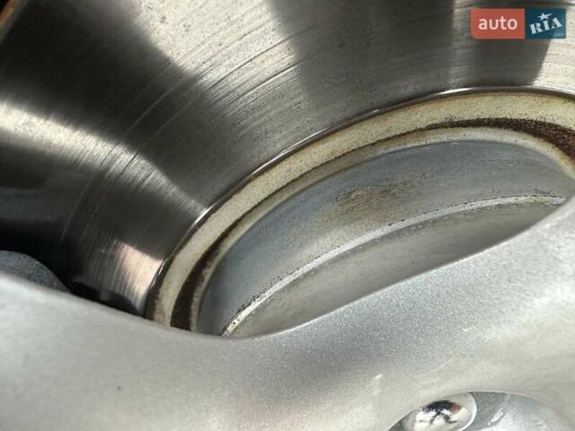 Серый Хендай их35, объемом двигателя 2 л и пробегом 107 тыс. км за 15900 $, фото 59 на Automoto.ua