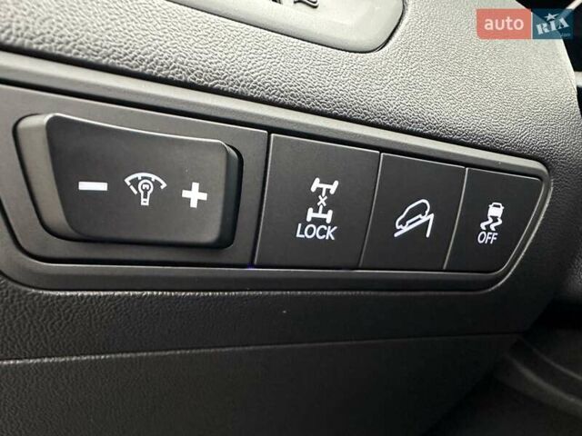 Серый Хендай их35, объемом двигателя 2 л и пробегом 107 тыс. км за 15900 $, фото 28 на Automoto.ua