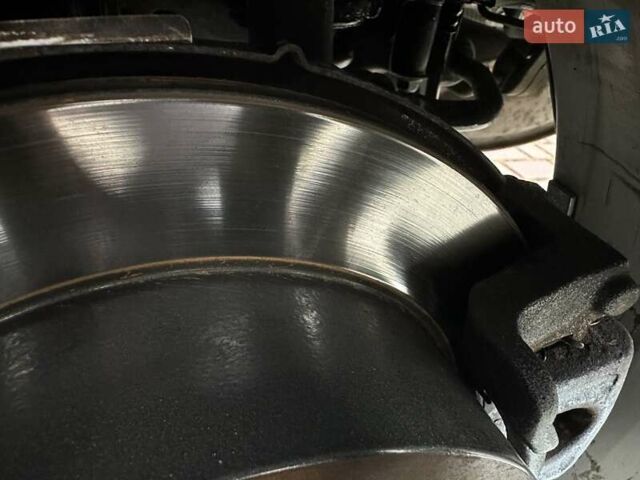 Серый Хендай их35, объемом двигателя 2 л и пробегом 107 тыс. км за 15900 $, фото 63 на Automoto.ua