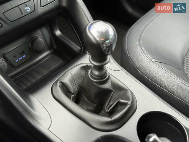 Сірий Хендай іх35, об'ємом двигуна 1.7 л та пробігом 235 тис. км за 11499 $, фото 32 на Automoto.ua