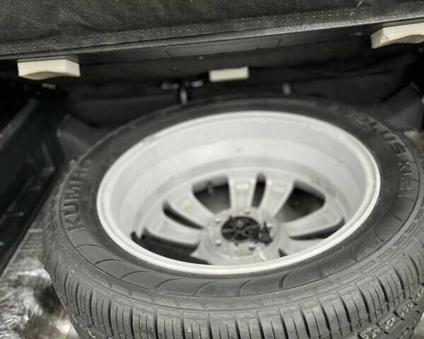 Сірий Хендай іх35, об'ємом двигуна 2.36 л та пробігом 220 тис. км за 11750 $, фото 40 на Automoto.ua