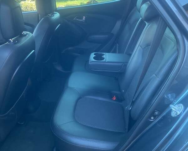 Хендай их35 2011 в Белой Церкве на Automoto.ua Серый Хендай их35, объемом двигателя 2 л и пробегом 196 тыс. км за 14650 $, фото 11 на Automoto.ua