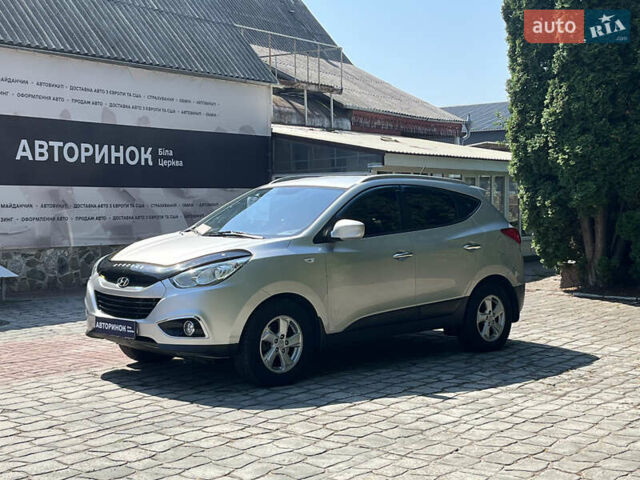 Сірий Хендай іх35, об'ємом двигуна 2 л та пробігом 307 тис. км за 11000 $, фото 7 на Automoto.ua