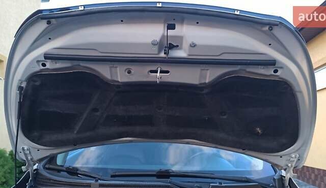 Серый Хендай их35, объемом двигателя 2 л и пробегом 248 тыс. км за 13200 $, фото 25 на Automoto.ua